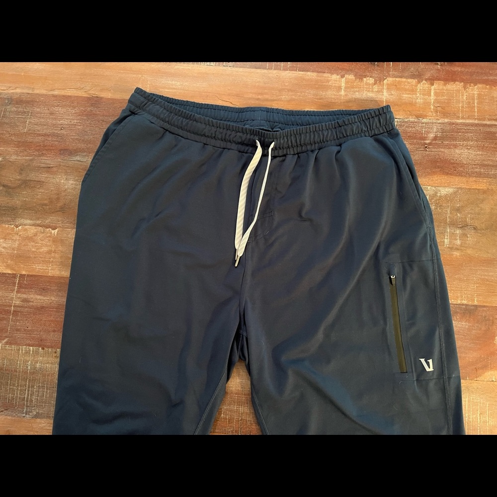 Men’s Vuori Sunday Performance Jogger XL in Indigo EUC
